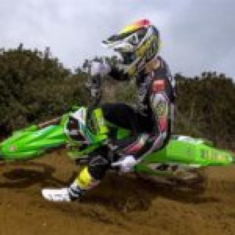 Jonass_action_@cdsimages_042A9008